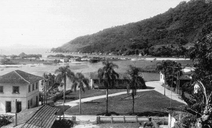 Balneário Camboriú - Foto antiga do bairro da barra